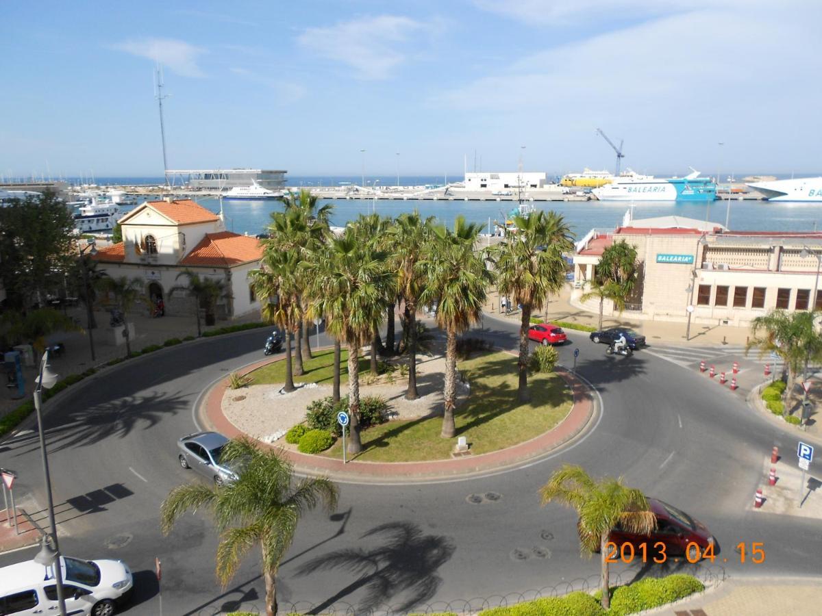 Denia Centro Puerto Apartment Екстериор снимка